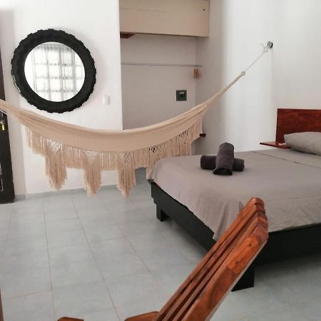 Habitación a unos metros de la Playa El Cuyo Exterior foto